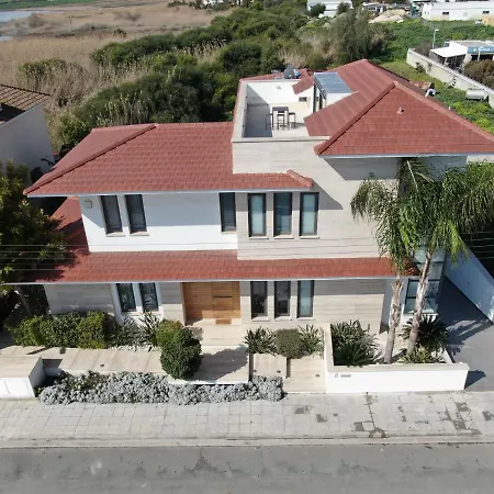 Villa Salt Deluxe