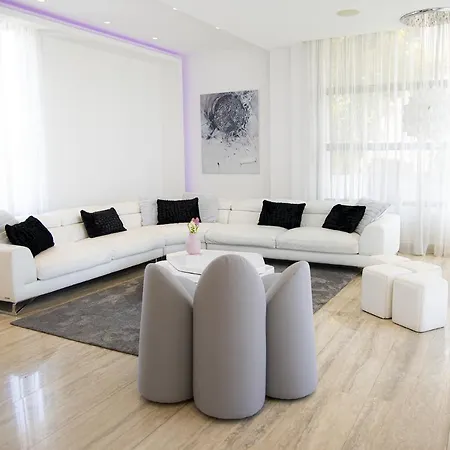 Salt Deluxe Villa