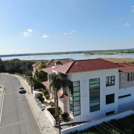 Salt Deluxe Villa